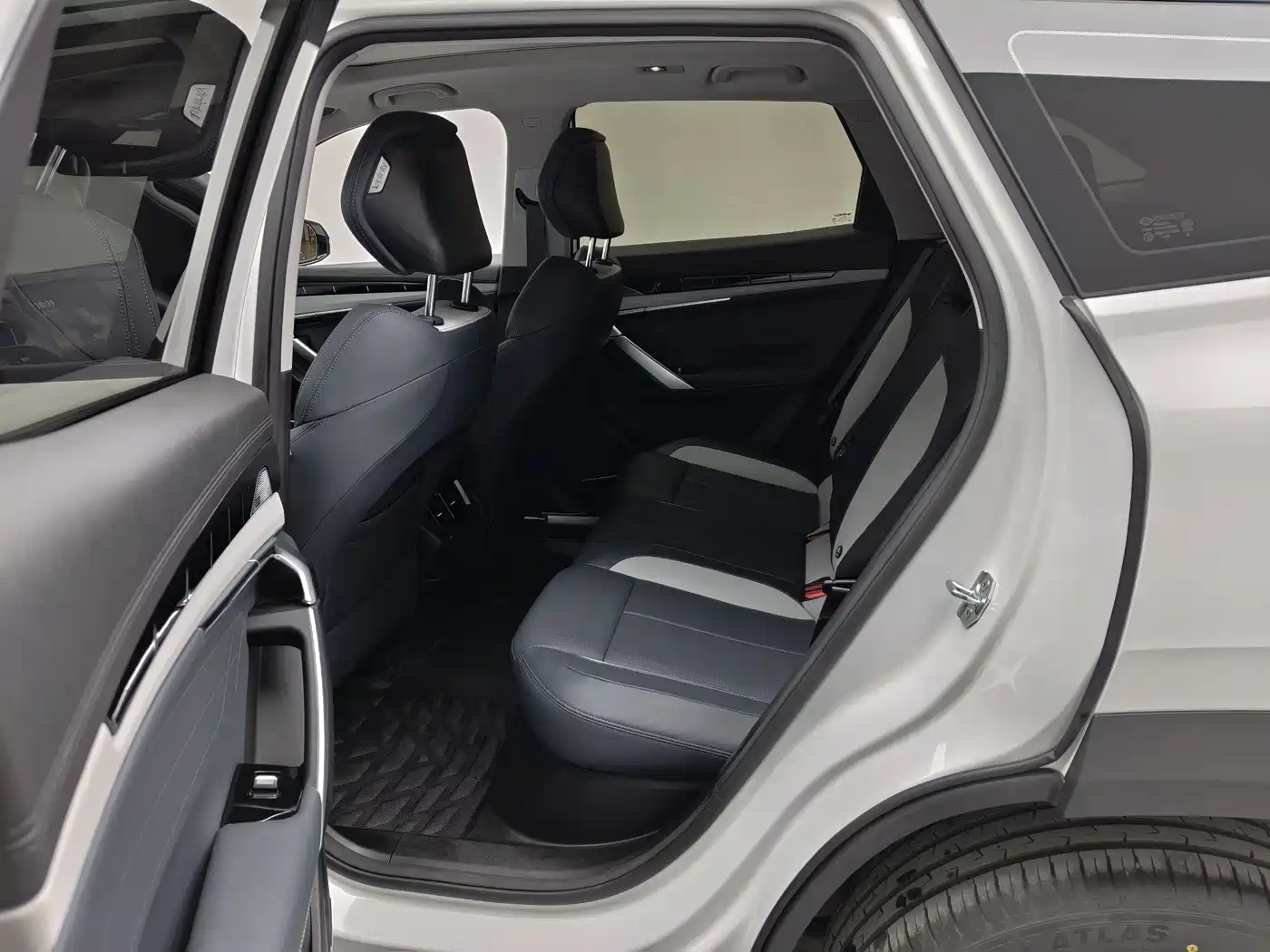 GEELY AUTOMOBILE BOYUE L