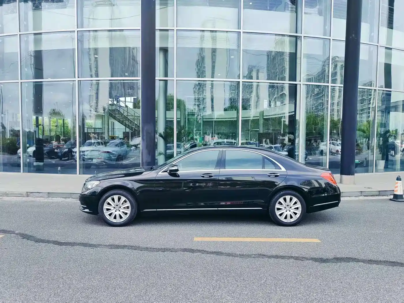 Mercedes-Benz S-Class 2014 S 320 L Business фото 23