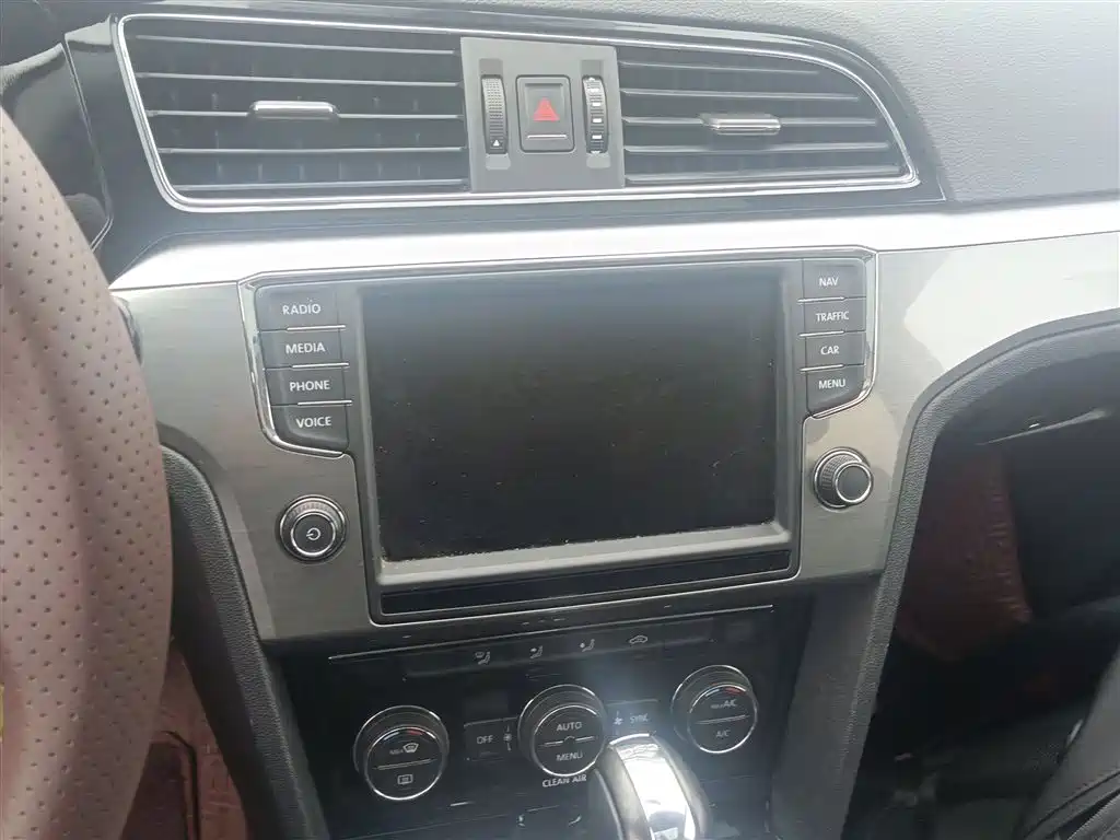 Volkswagen Lamando 2018 280TSI DSG Comfort Edition фото 9