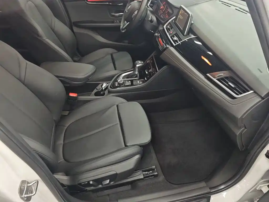 BMW 2 Series Touring 2016 2016 218i Sport Design Package