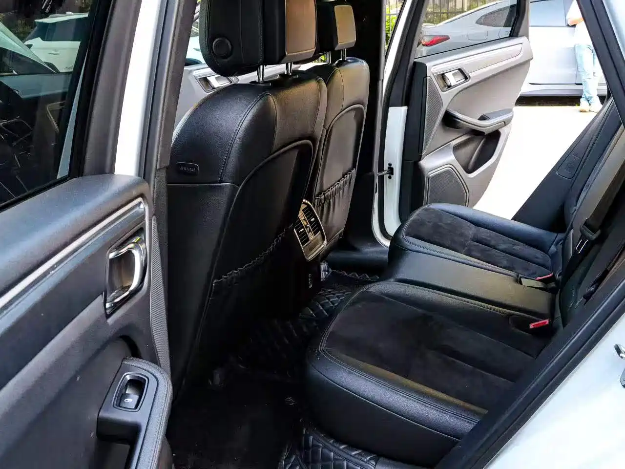 Porsche Macan 2017 Macan 2.0T фото 7