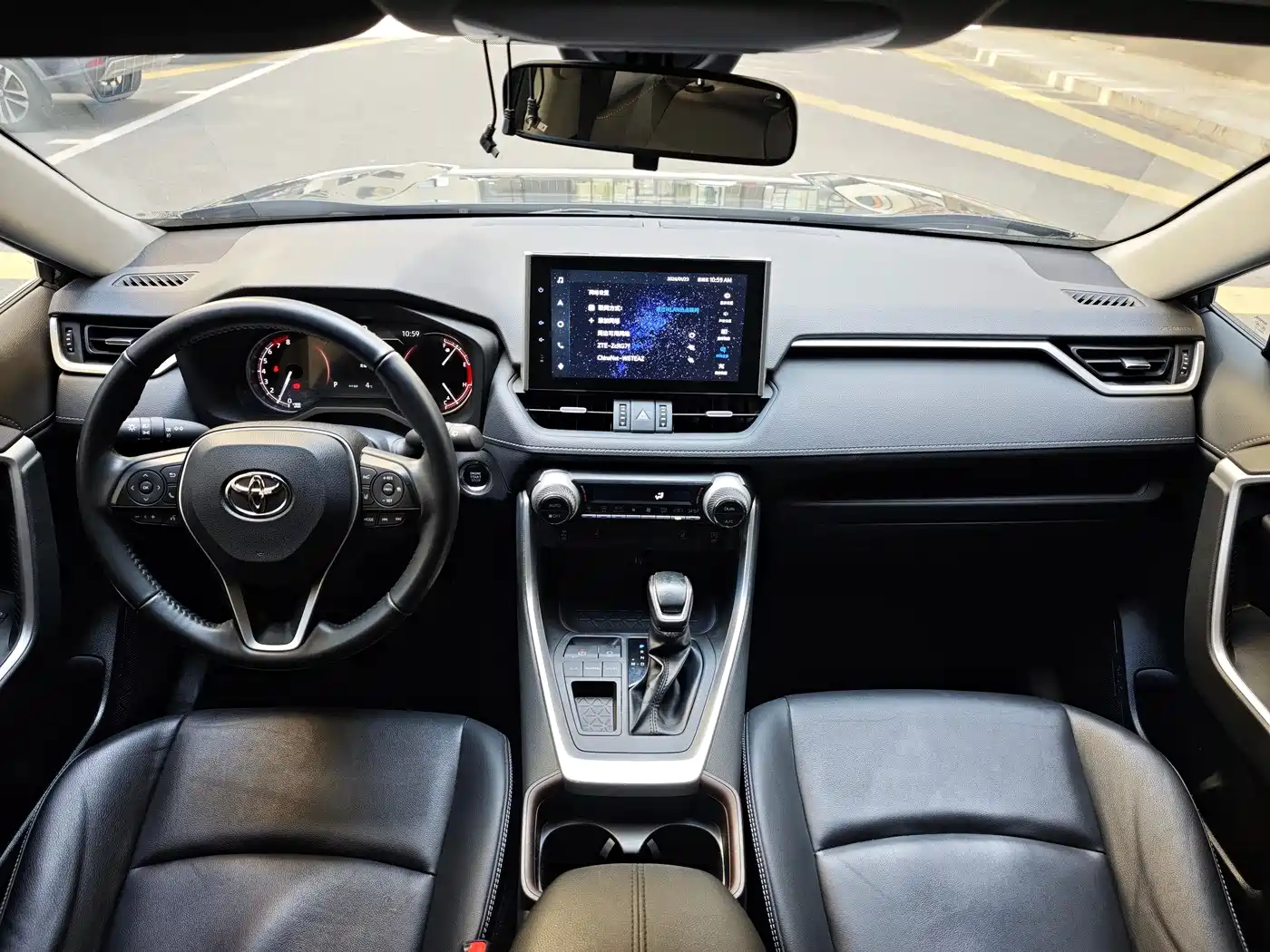 Toyota RAV4 Rongfang 2023 2.0L CVT FWD Style Plus Edition фото 6