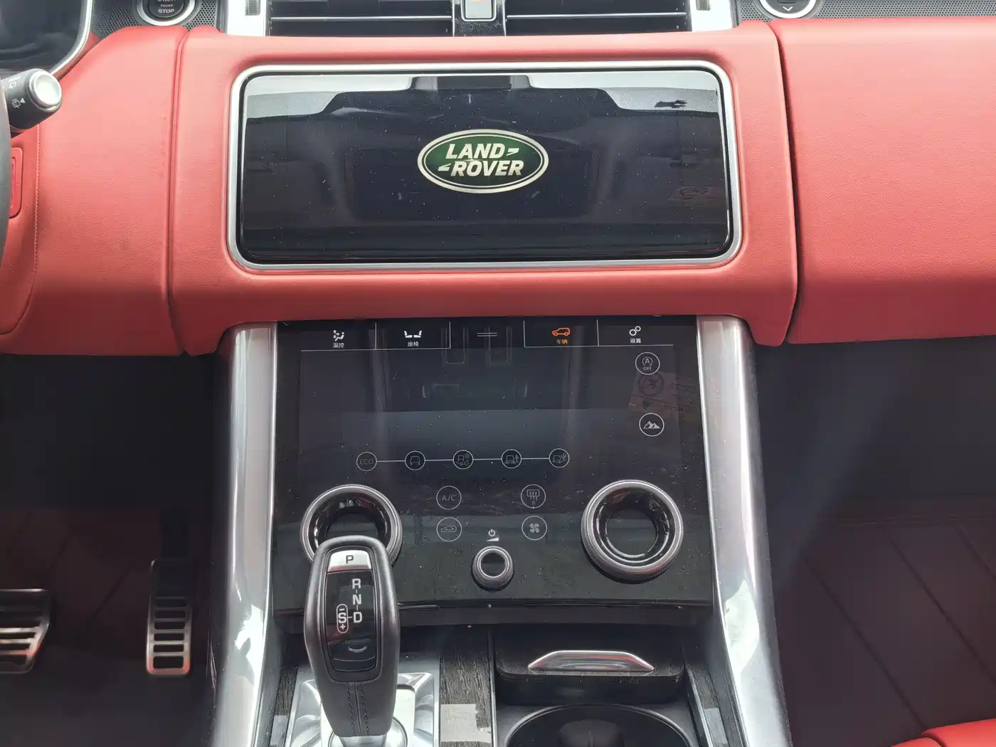 Land Rover Range Rover Sport 2022 3.0 L6 Gloss Black Edition фото 9