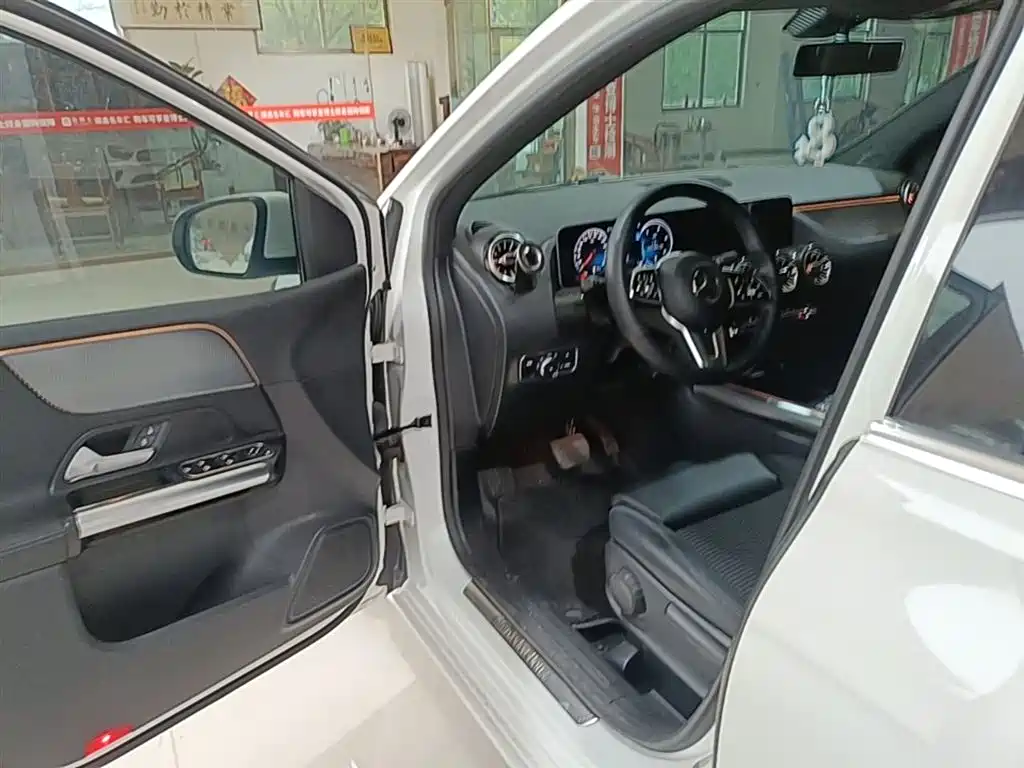 Mercedes-Benz B-Class 2020 B 200 Sport Edition фото 16