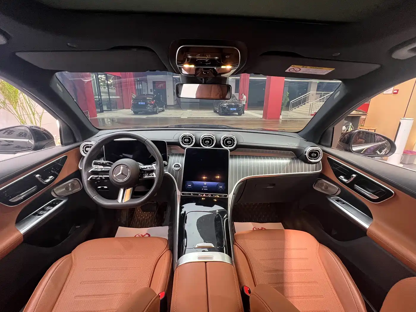 Mercedes-Benz GLC 2024 GLC 300 L 4MATIC Dynamic 5-seater фото 10
