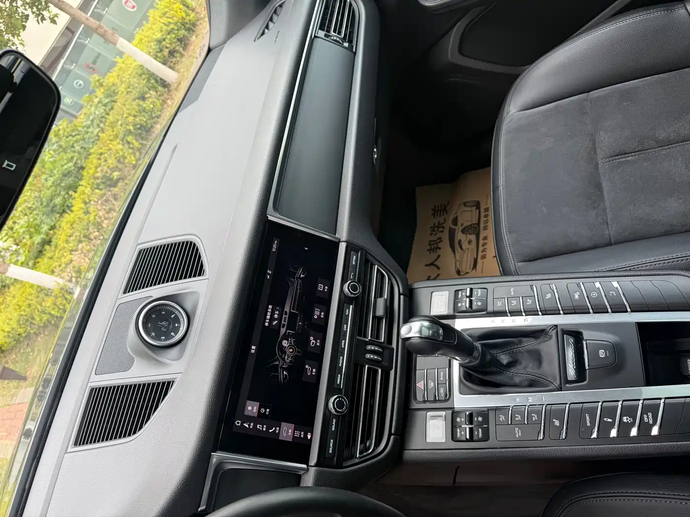Porsche Macan 2018 Macan 2.0T фото 35