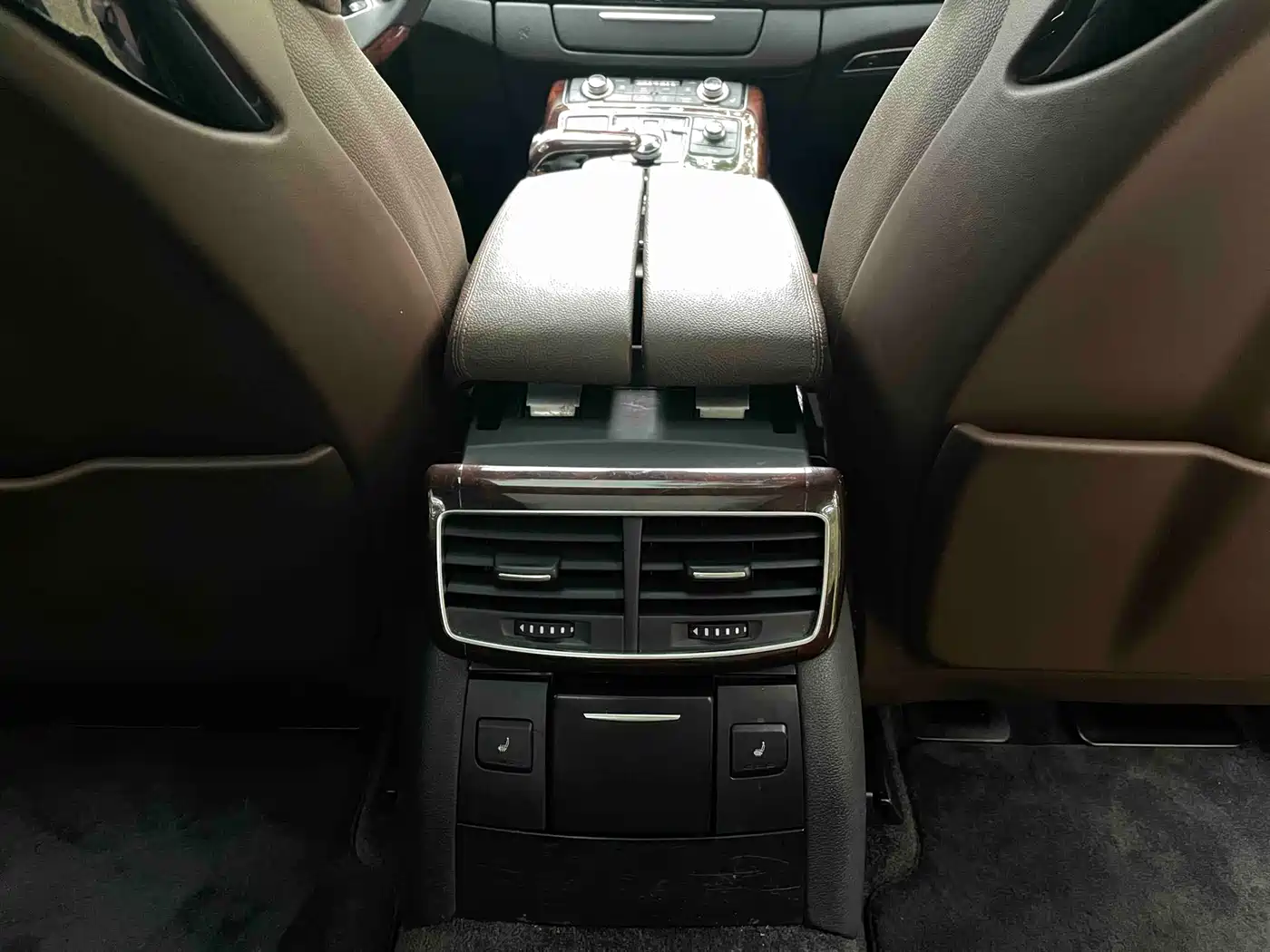 Audi A8 2013 A8L 30 FSI Comfort фото 22