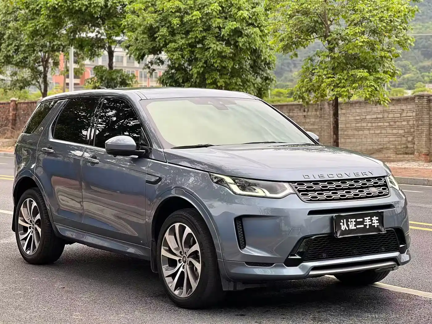 Land Rover Discovery Sport 2020 249PS R-Dynamic Performance фото 3