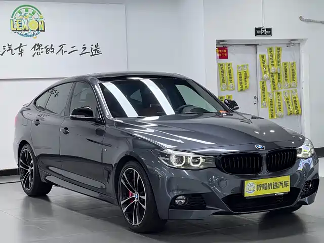 BMW 3 Series GT 2019 330i xDrive M Sport Black Night Edition — фото 4