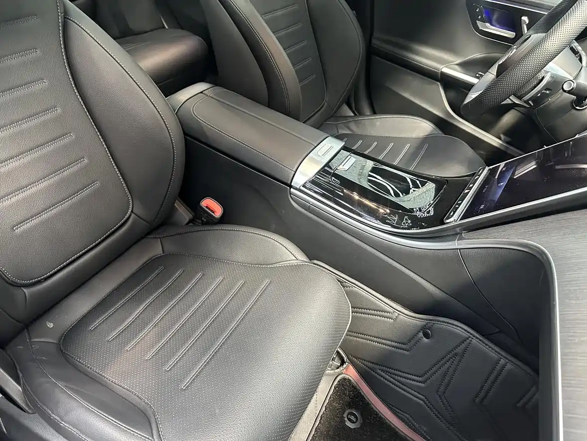 Mercedes-Benz C-Class 2024 C 260 L Sport фото 4