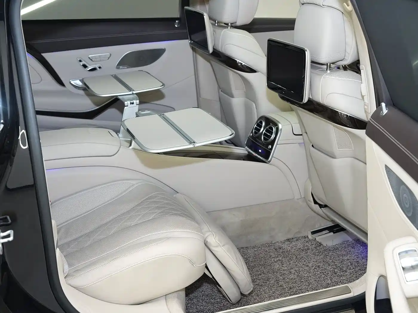 Mercedes-Benz Maybach S-Class 2017 S 500 4MATIC фото 31