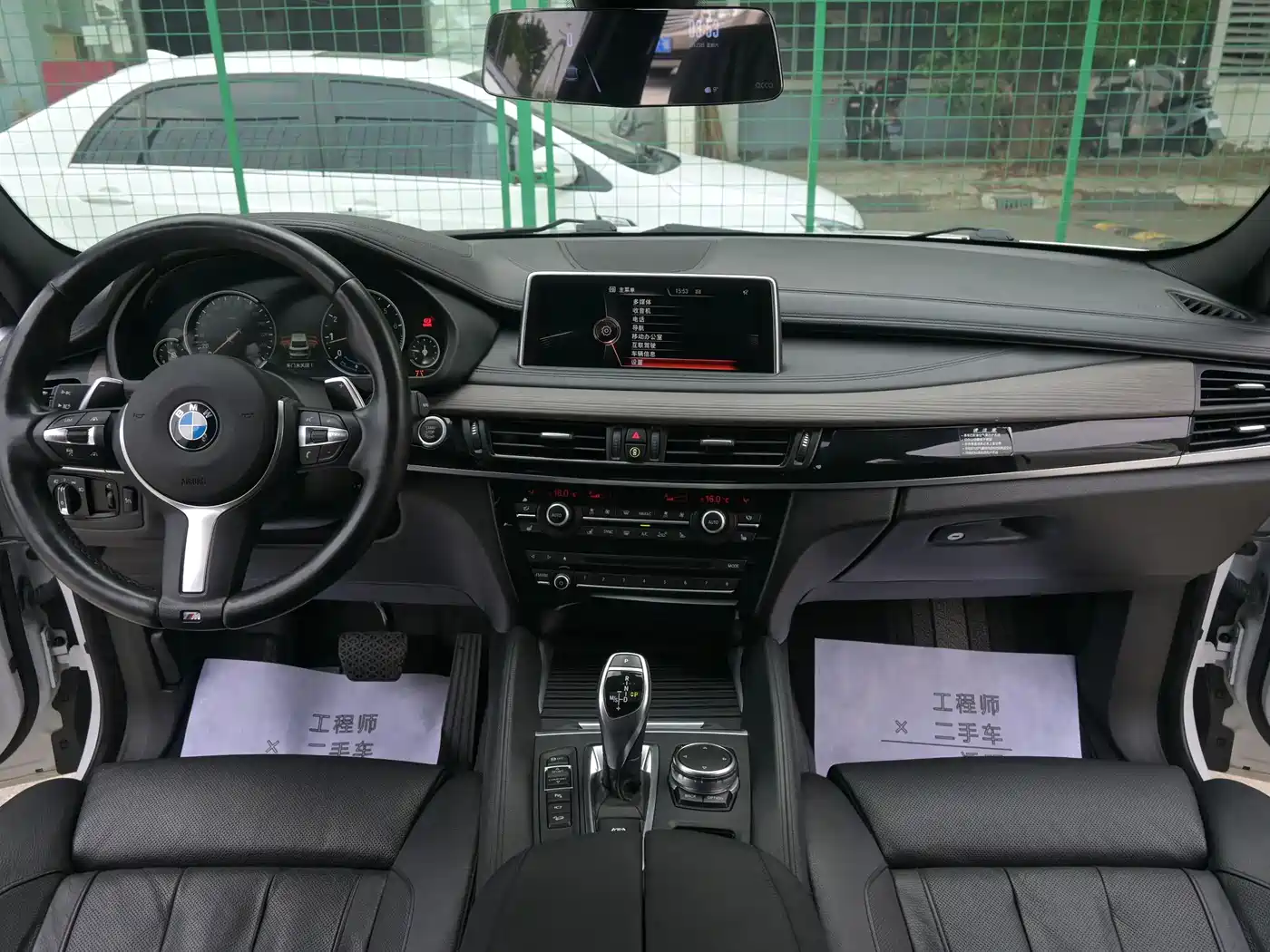 BMW X6 2015 xDrive50i M Sport фото 9