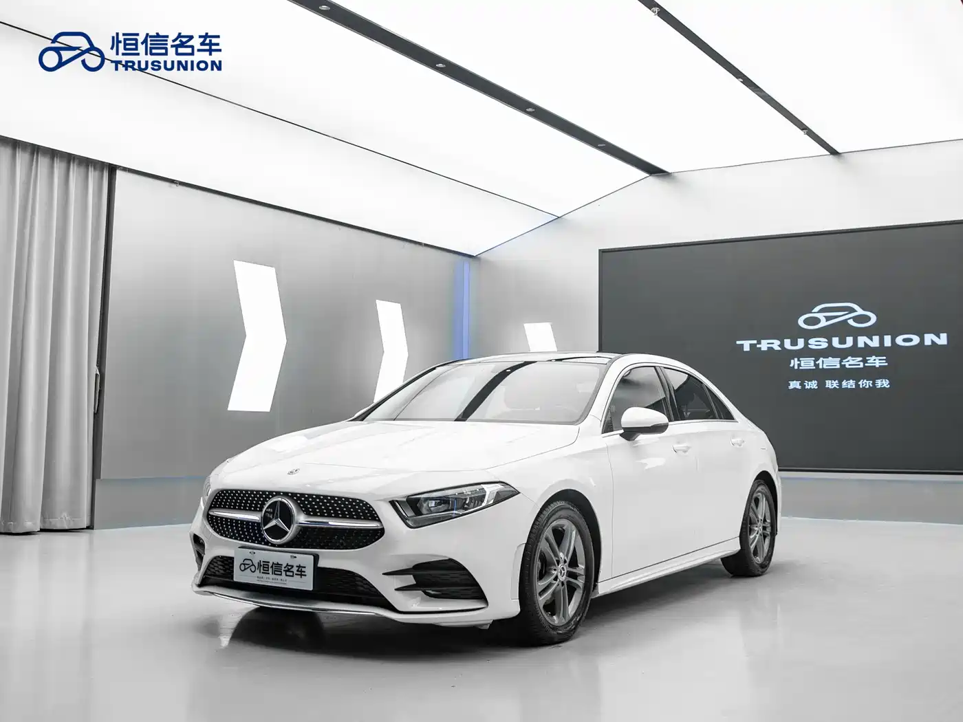 Mercedes-Benz A-Class 2022 A 180 L Sport Sedan фото 3