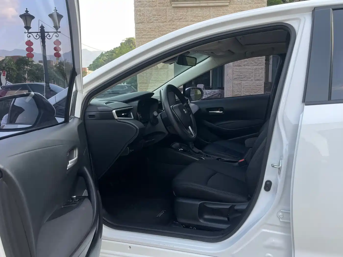 Toyota Corolla 2021 1.2T S-CVT Elite PLUS Edition фото 4