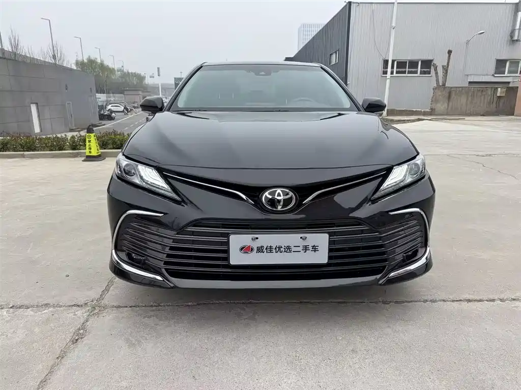 Toyota Camry 2021 2.0G Luxury Edition фото 2