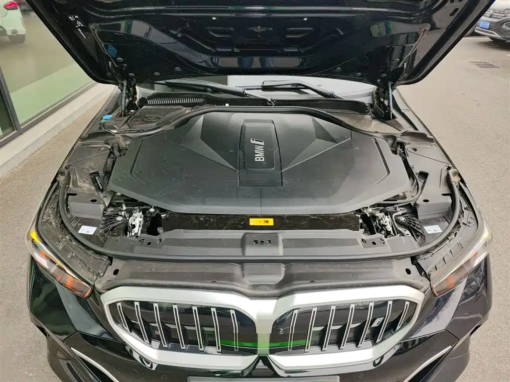 BMW i5 2024 eDrive 35L M Sport Package фото 15