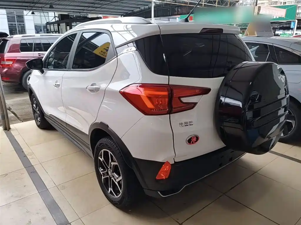 BYD Yuan Pro 2021 401KM Premium Model фото 5