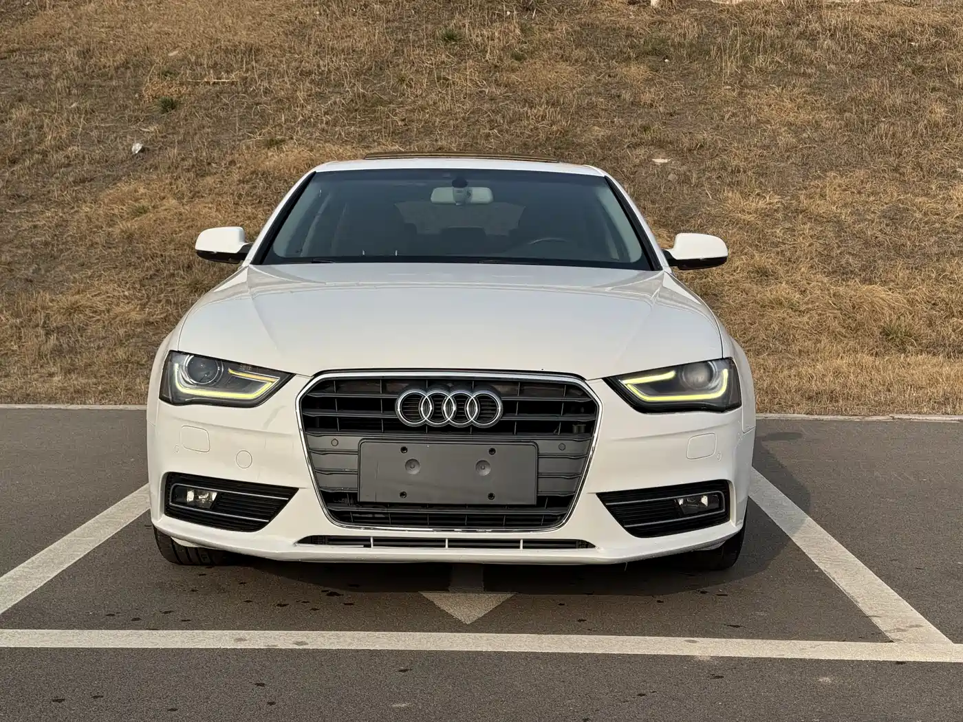 Audi A4L 2015 35 TFSI Auto Standard фото 2