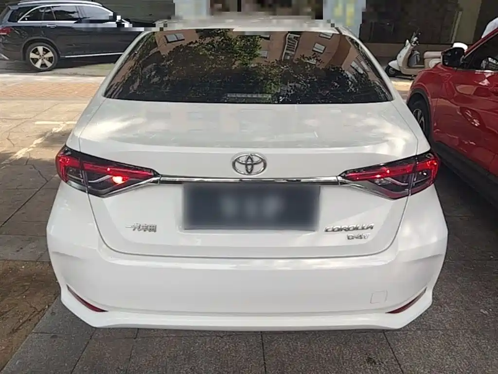 Toyota Corolla 2021 1.2T S-CVT Elite PLUS Edition фото 6