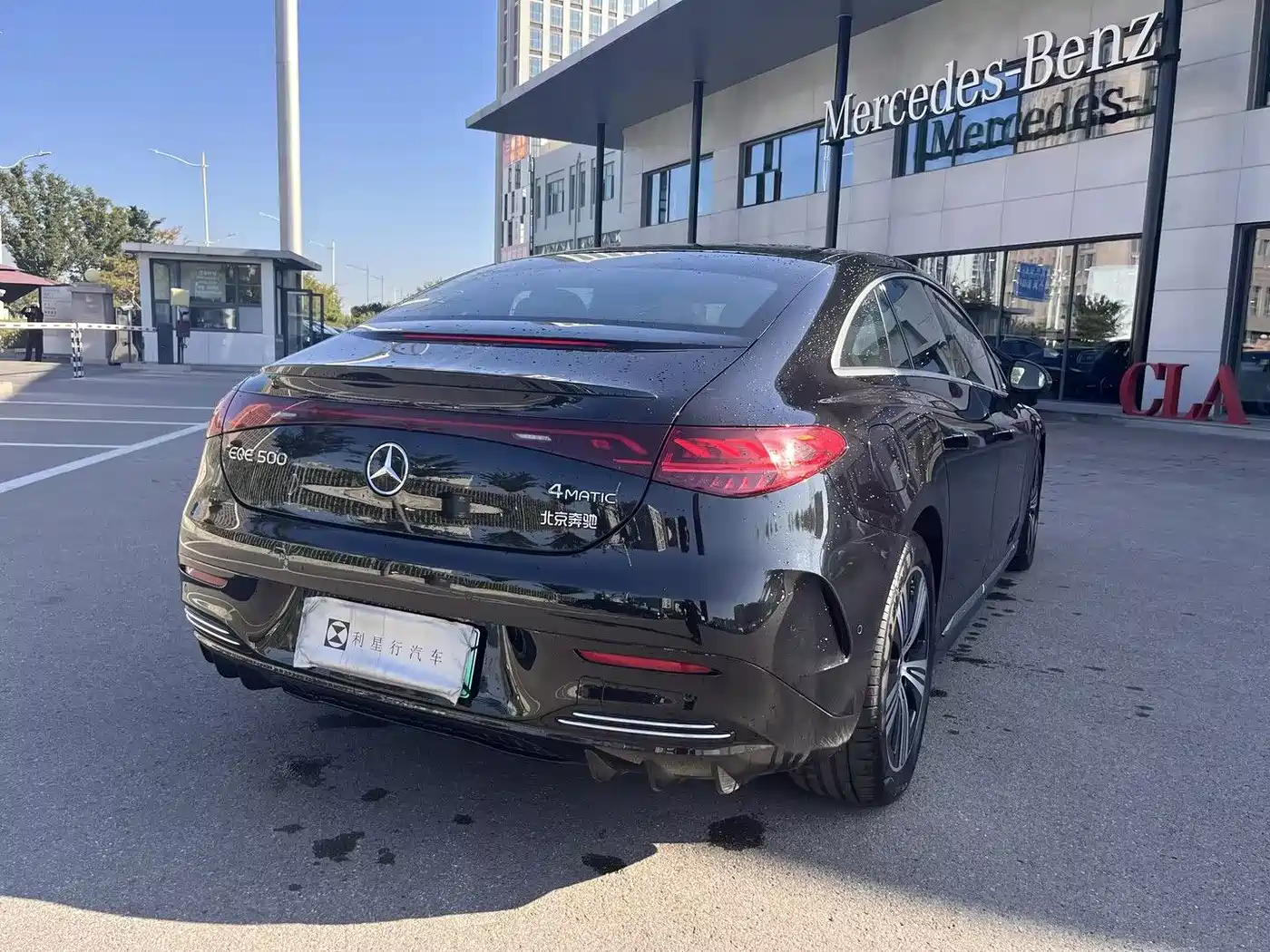 Mercedes-Benz EQE 2024 2025 Model 500 4MATIC Luxury Edition