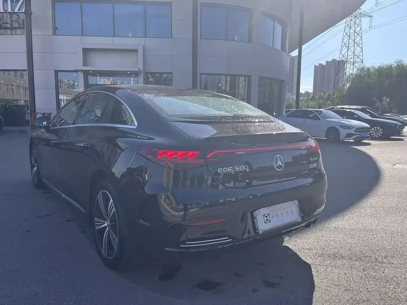 Mercedes-Benz EQE 2024 2025 Model 500 4MATIC Luxury Edition
