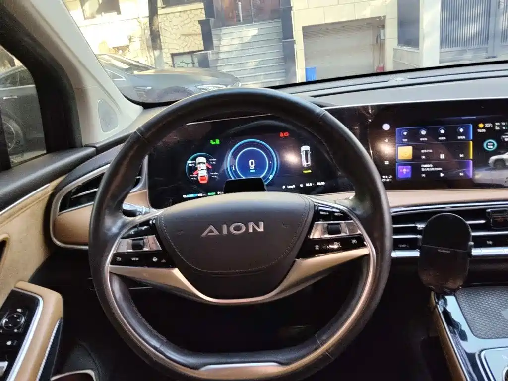 2021 Aion LX