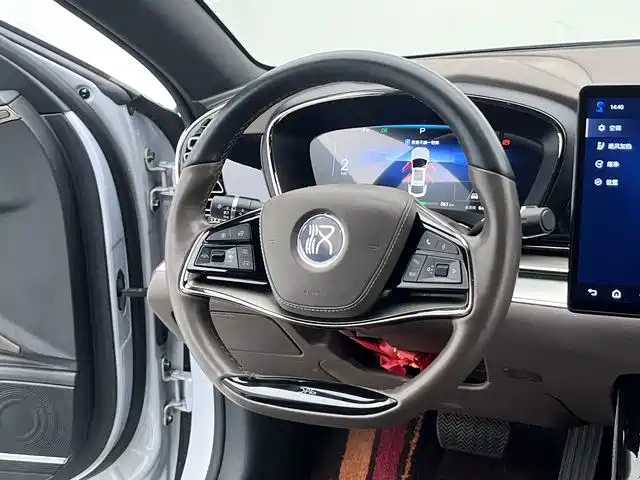 Фото 8 - BYD Han