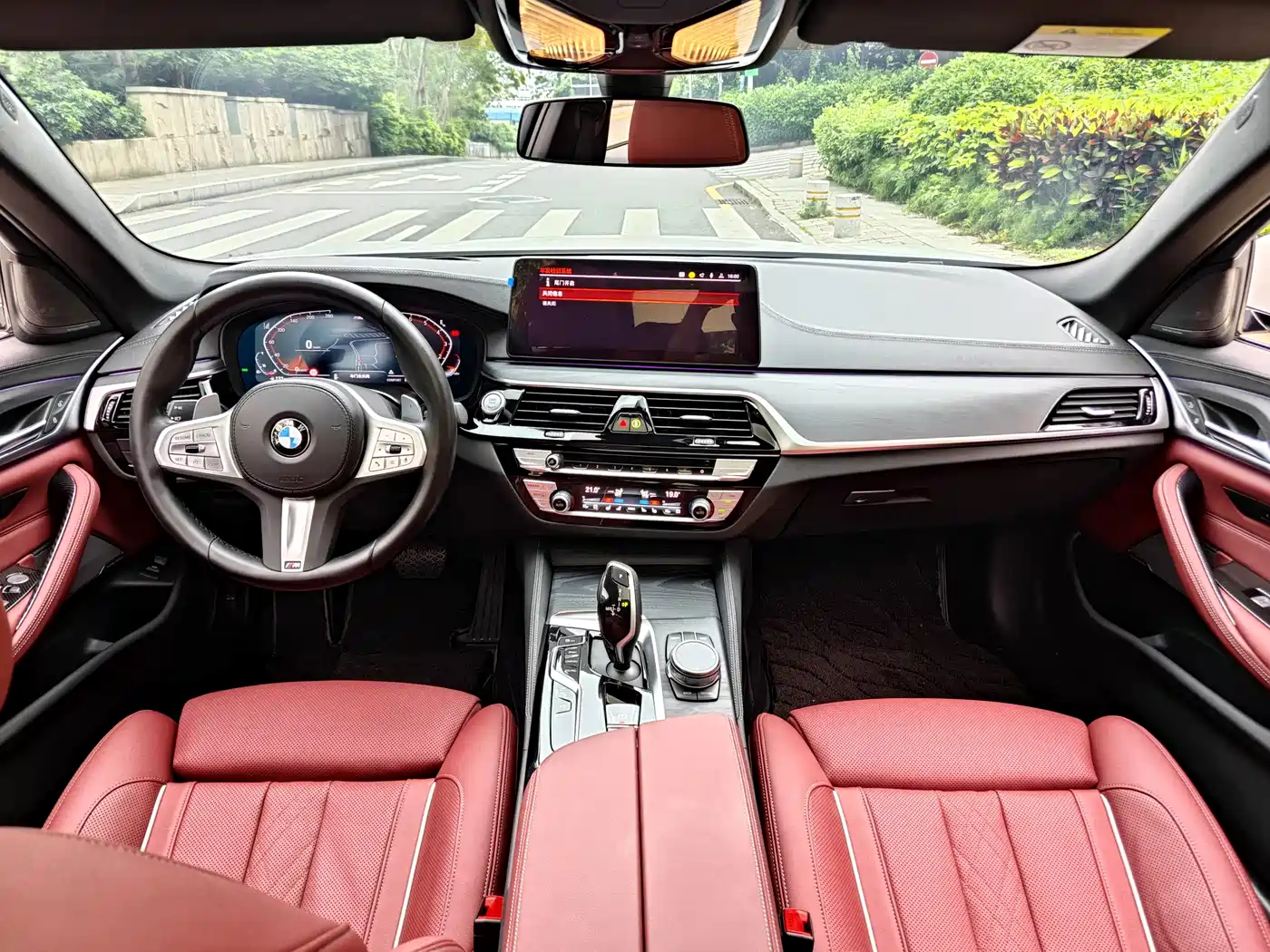 BMW 5 Series 2023 530Li Premium M Sport Package фото 5