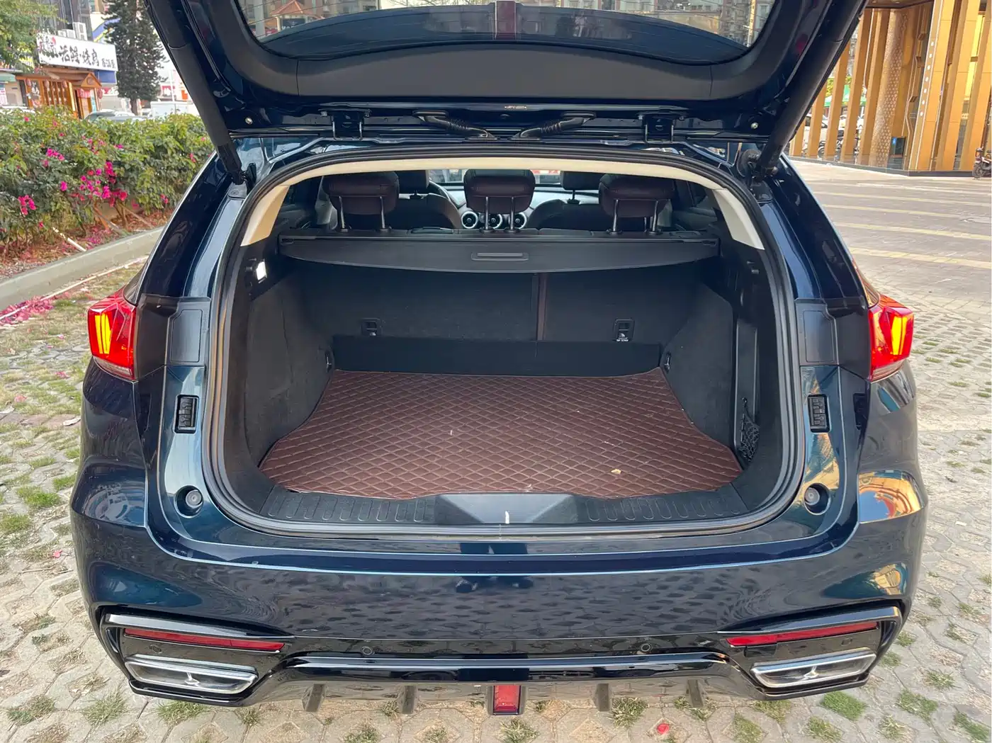 WEI PAI WEI BRAND VV7