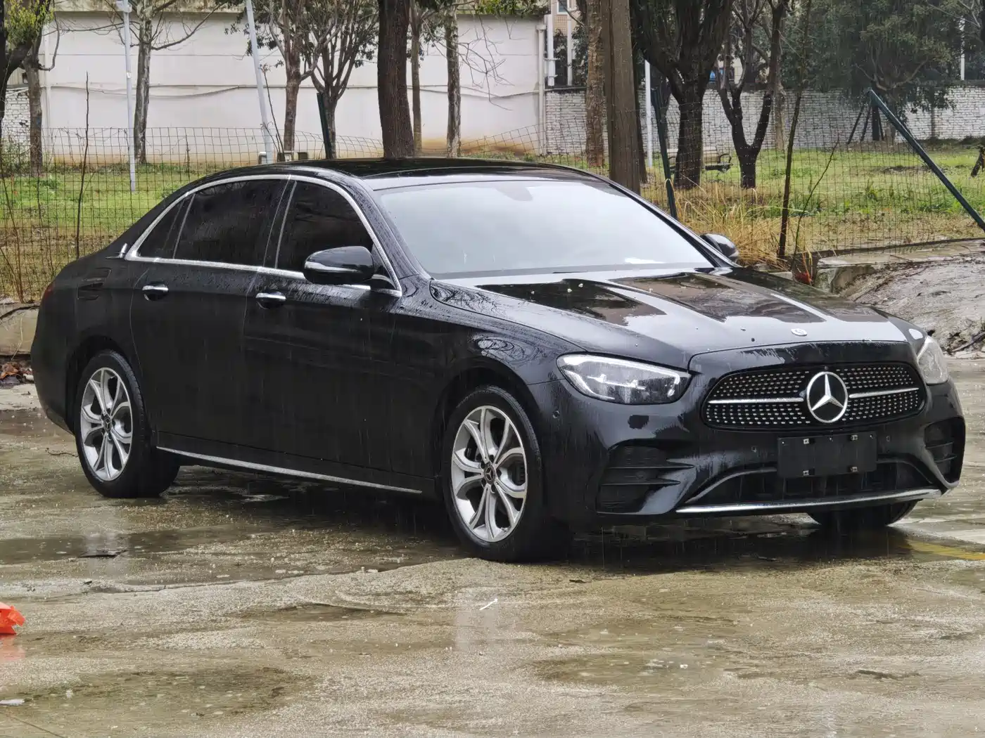  E CLASS