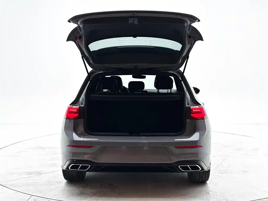 Volkswagen Golf 2021 280TSI DSG R-Line фото 8