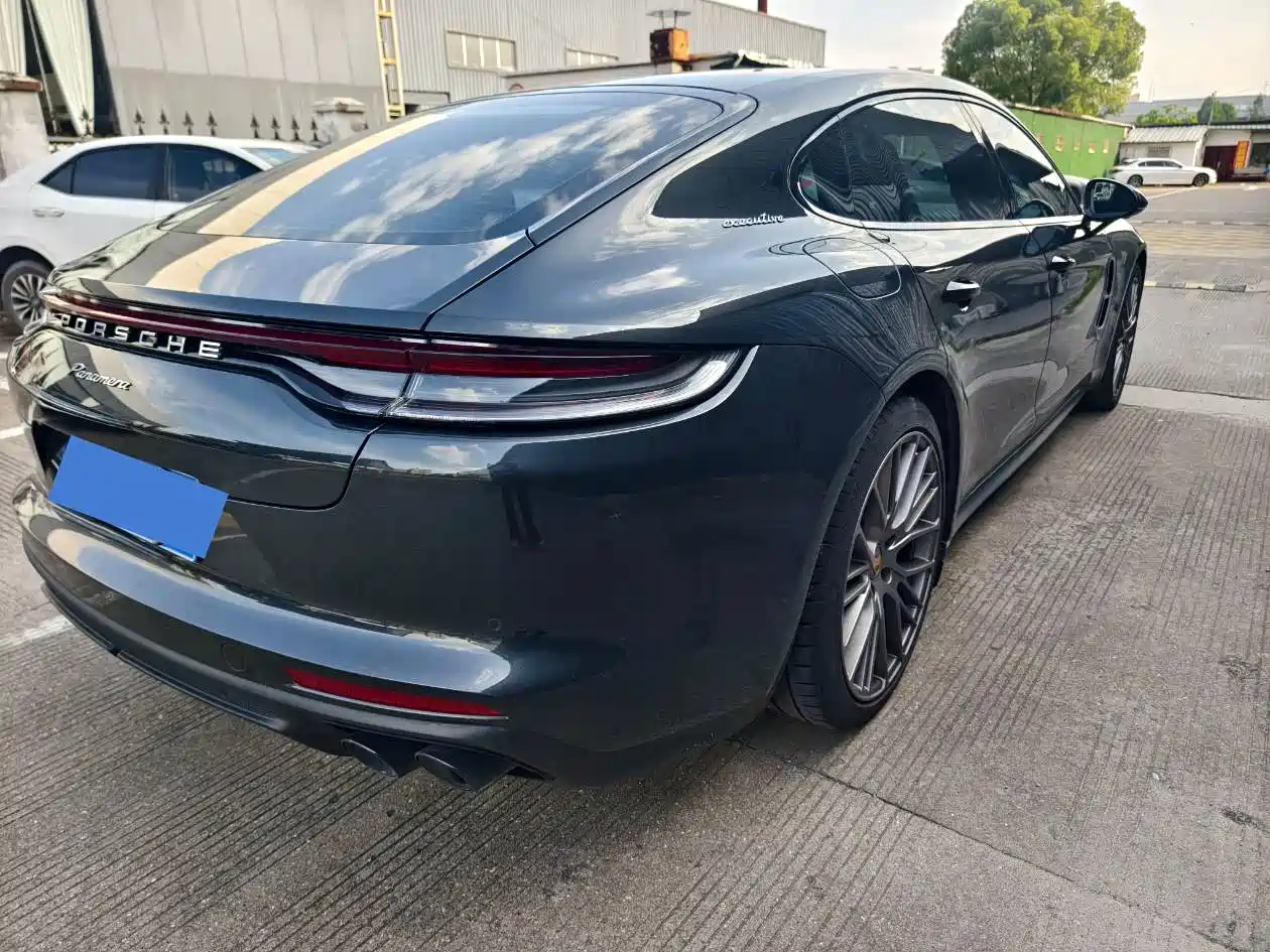 Porsche Panamera 2023 Panamera Executive Long Wheelbase 2.9T фото 21