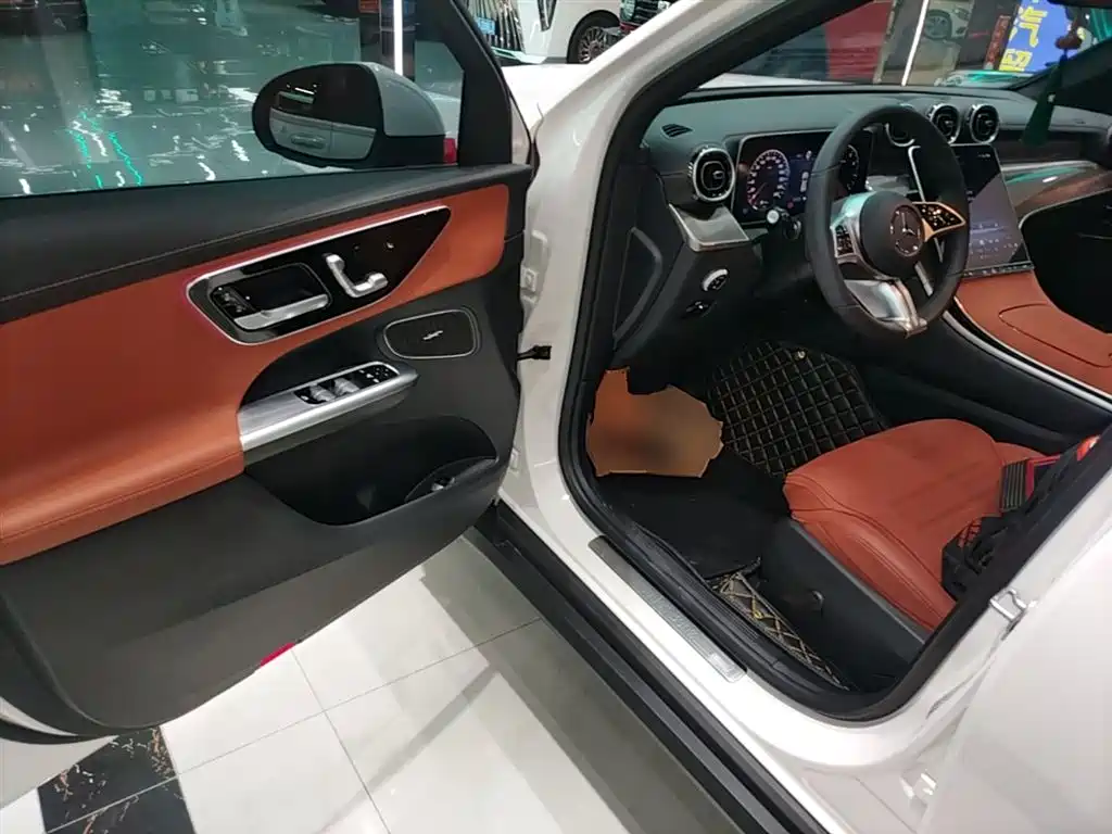 Mercedes-Benz GLC 2025 Model Year GLC 260 L 4MATIC Dynamic фото 16