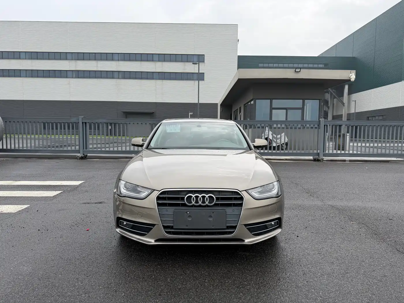 Audi A4L 2013 35 TFSI Automatic Standard фото 2