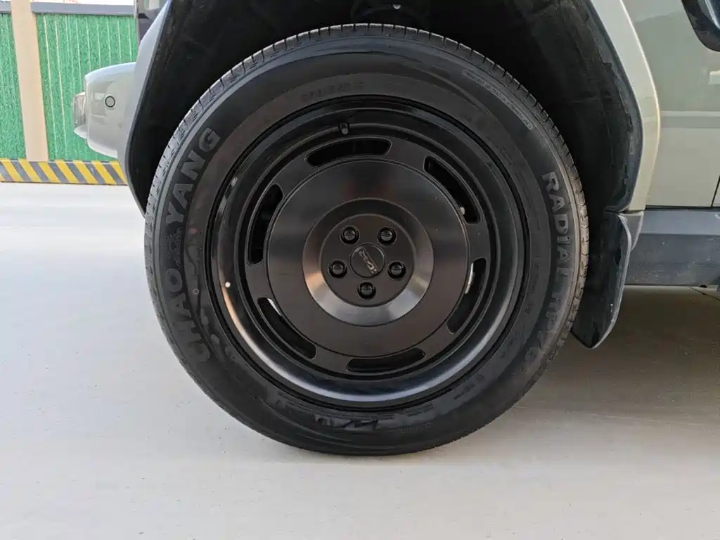 iCAR V23 2025 2025 FWD Premium Model