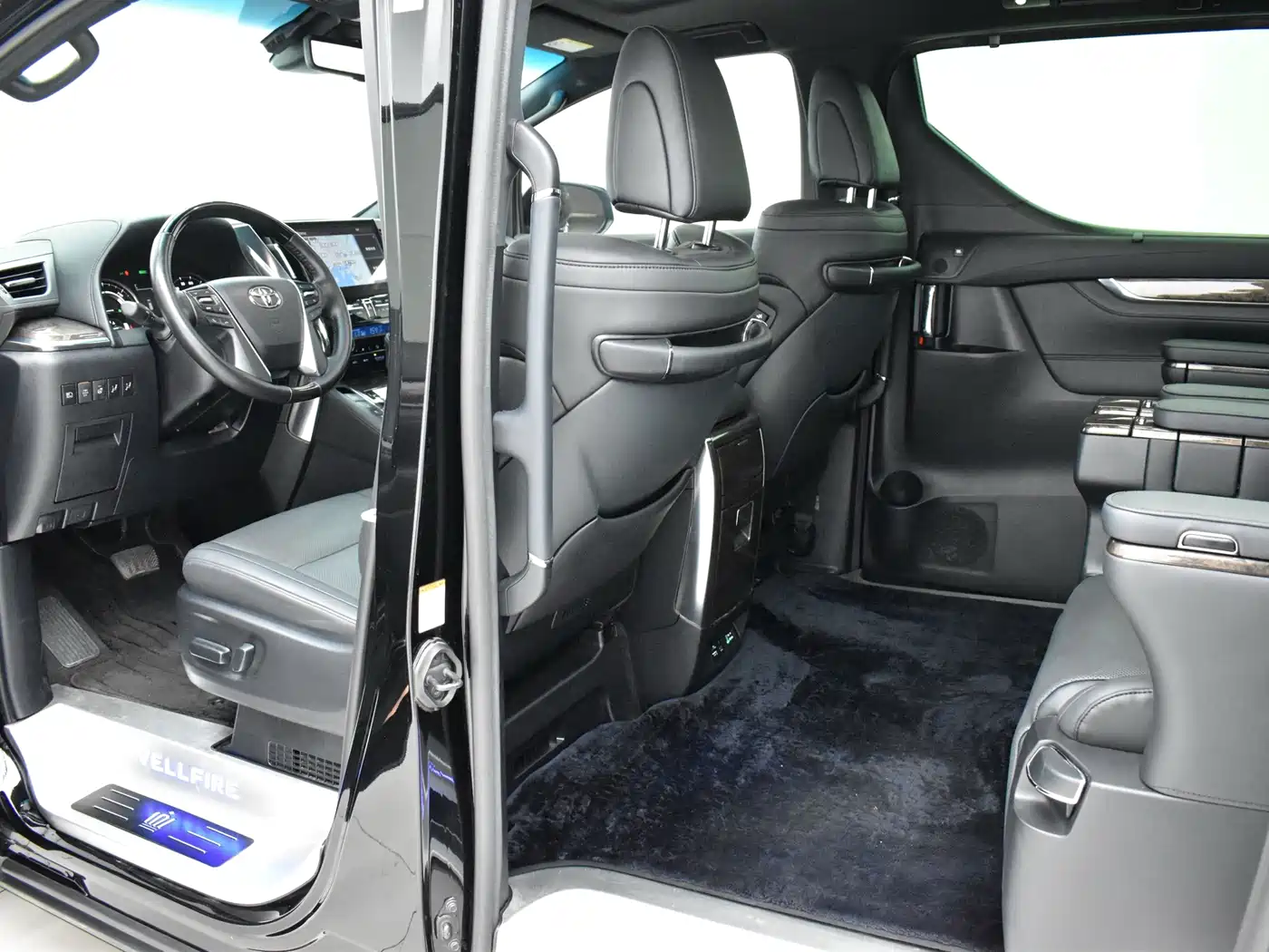 Toyota Vellfire 2022 2021 Crown Hybrid 2.5L HV Supreme Edition