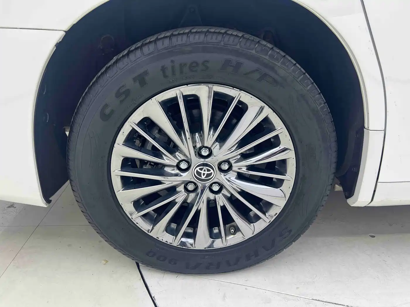 Toyota Alphard 2021 Hybrid 2.5L Luxury фото 27