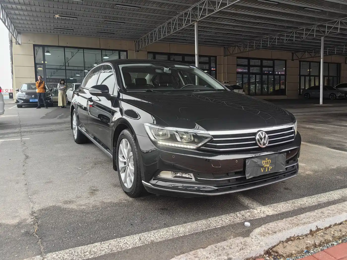 Volkswagen Magotan 2017 330TSI DSG Luxury фото 3