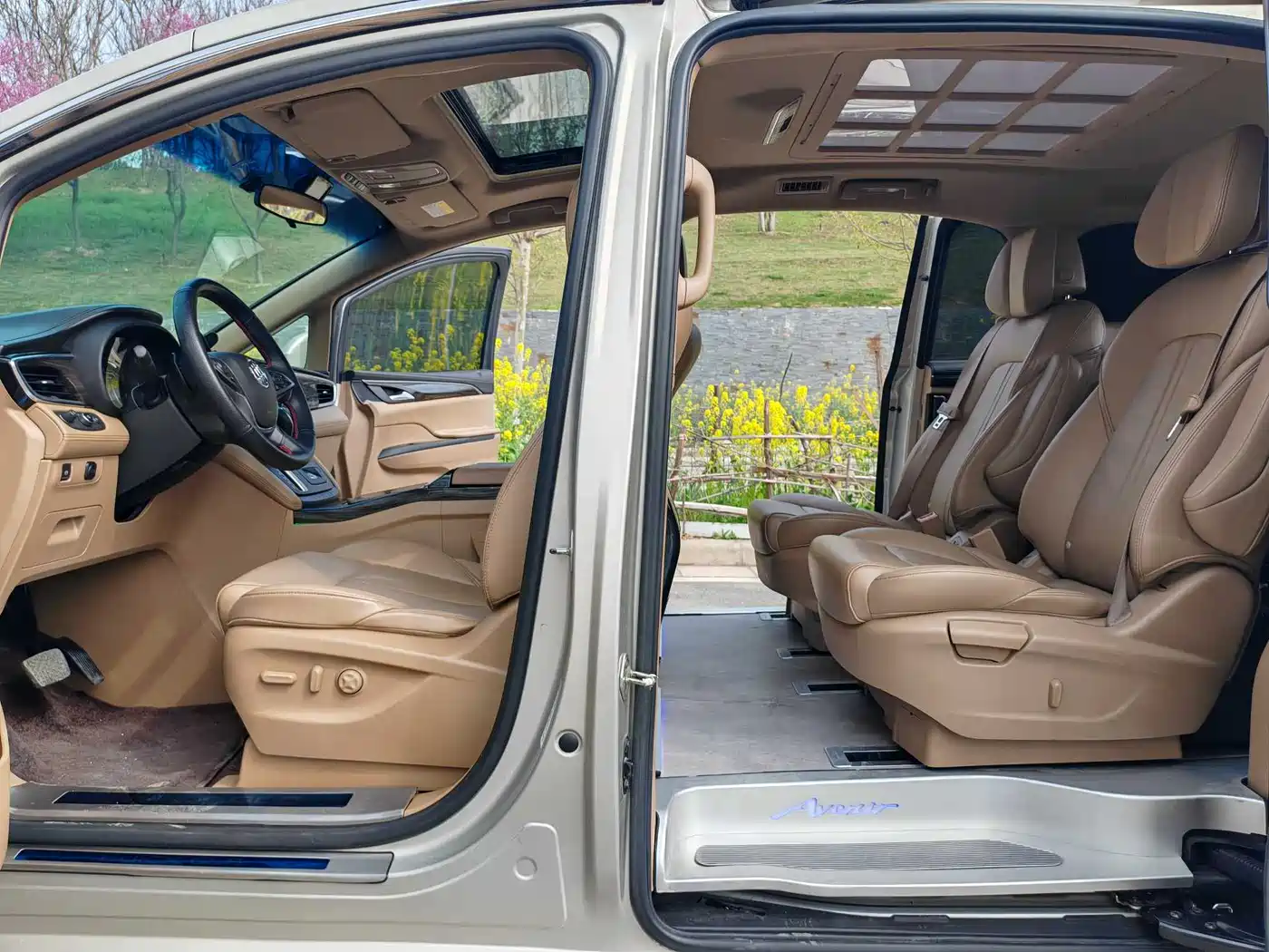 Buick GL8 2018 ES 28T Premium Type China VI фото 10