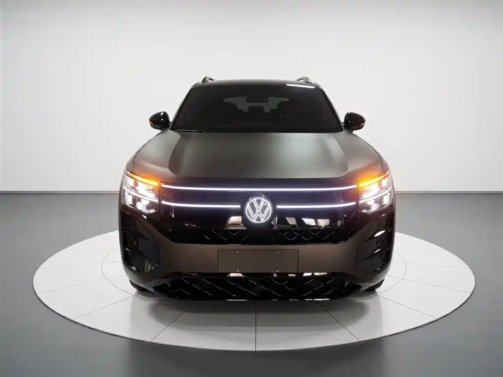 Volkswagen Teramont 2025 Teramont Pro 450TSI 4WD Summit Edition фото 3