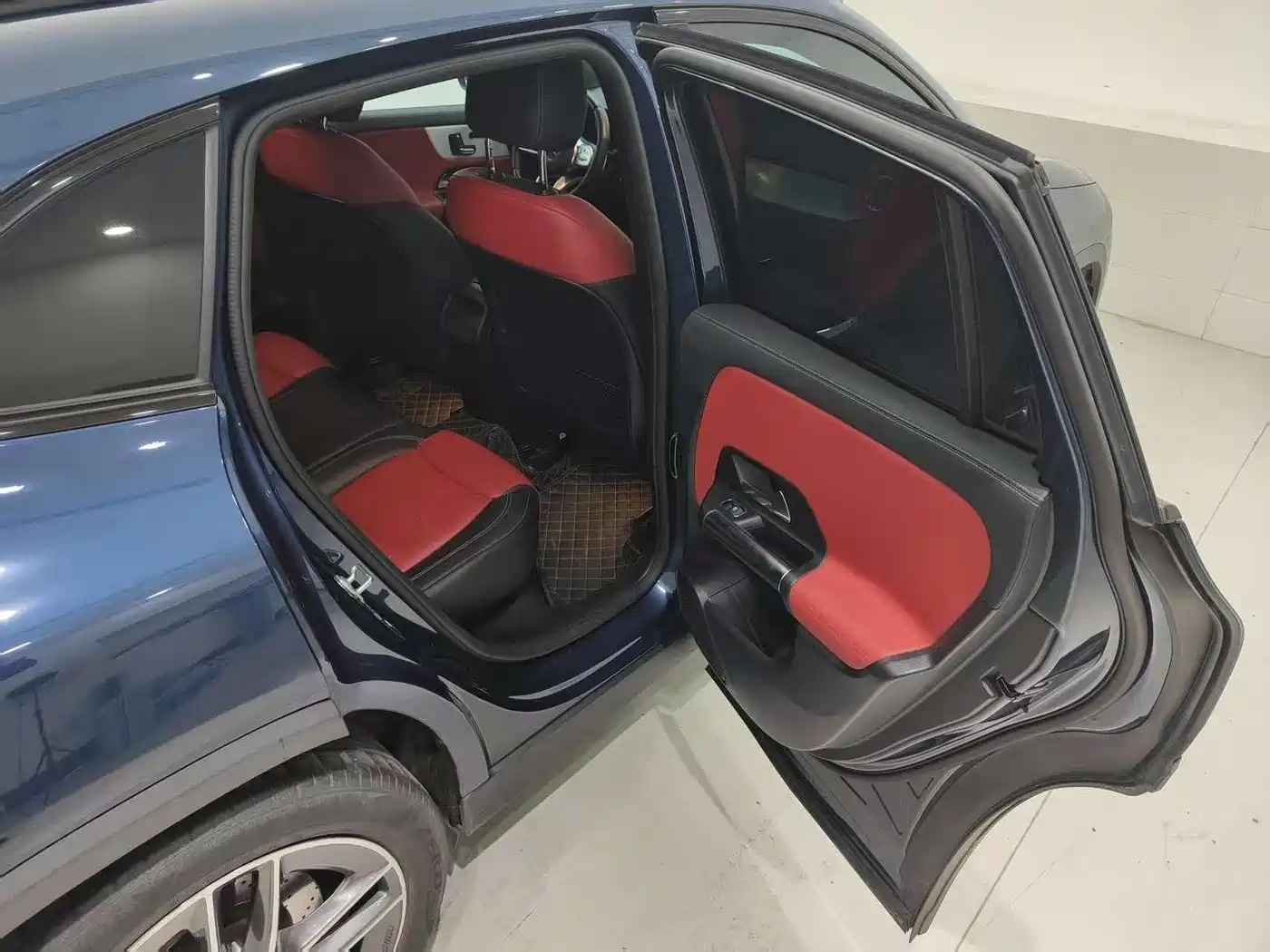 Mercedes-Benz GLA AMG 2021 AMG GLA 35 4MATIC фото 22