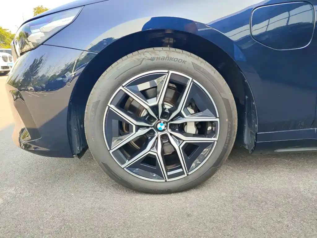 BMW i5 2025 2025 eDrive 40L M Sport Package