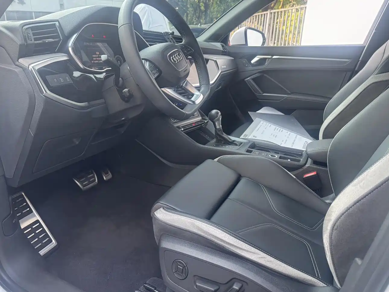 Audi Q3 2024 35 TFSI Fashion Sport фото 9