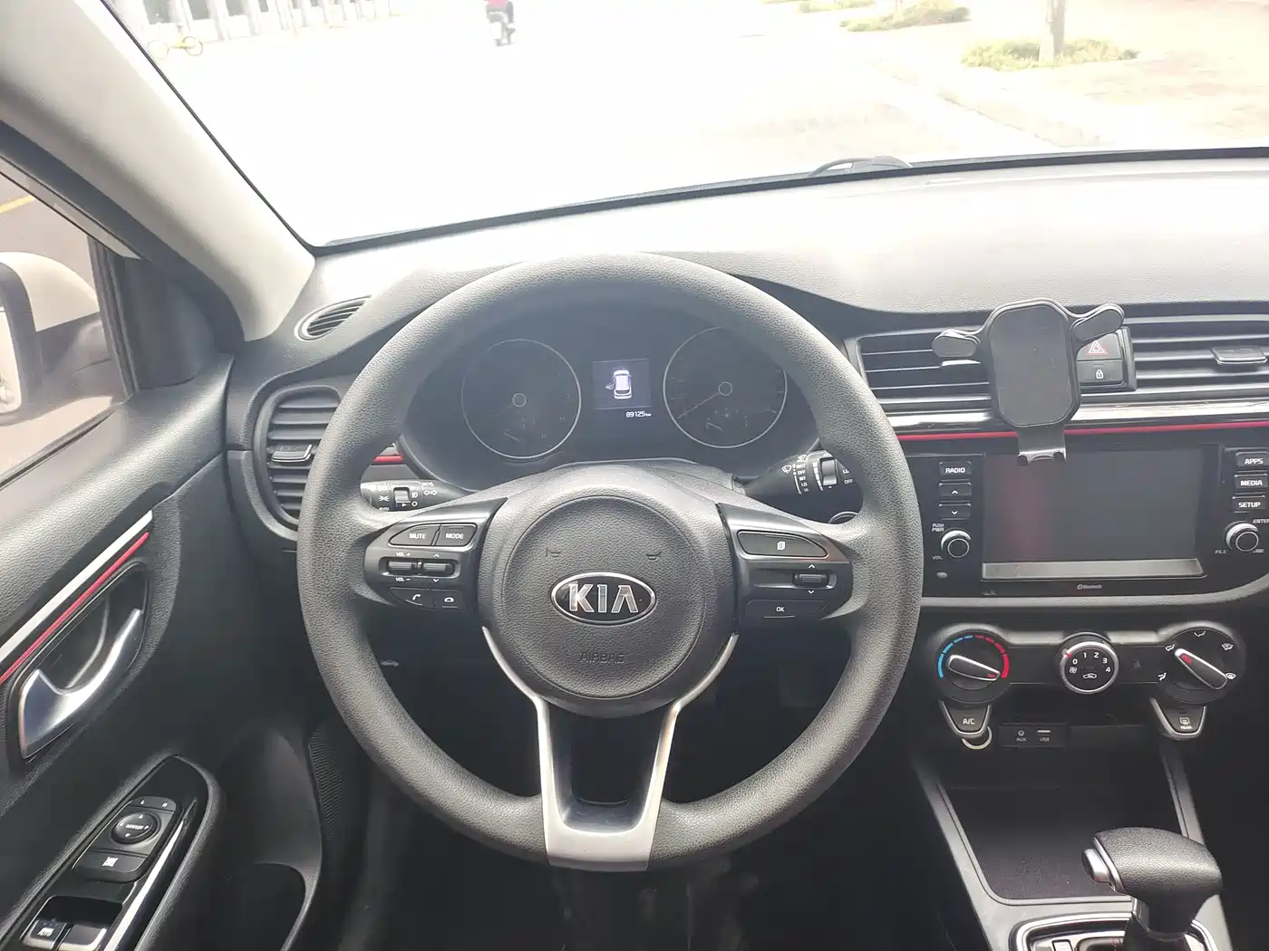KIA KX CROSS
