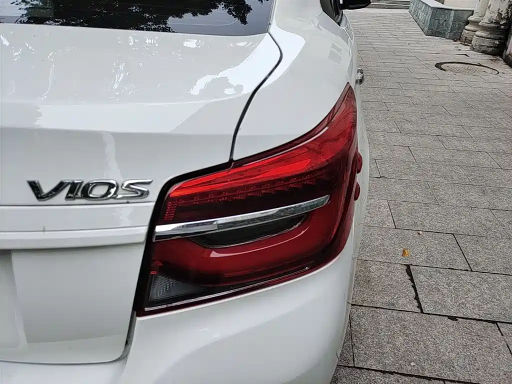 Toyota Vios 2022 1.5L 20th Anniversary Edition фото 8