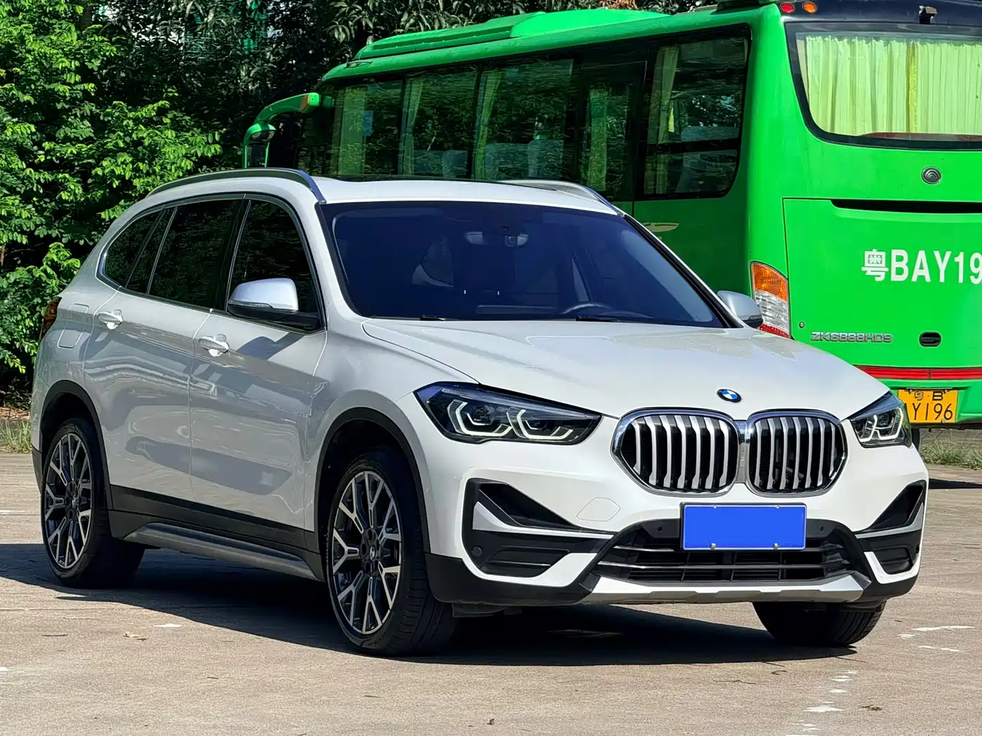 BMW X1 2022 Facelift xDrive25Li Premium Edition фото 3