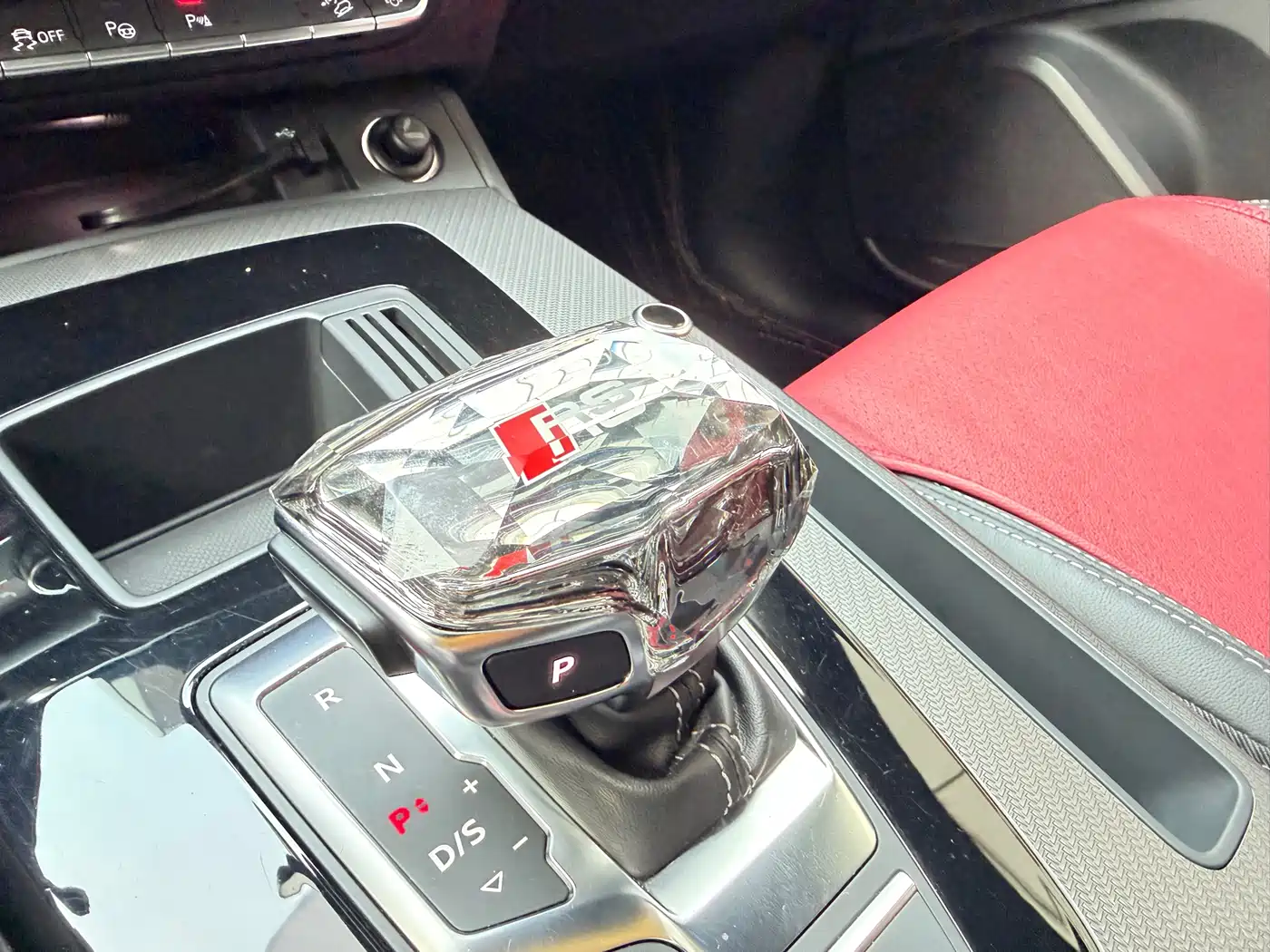 Audi Q5L Sportback 2024 40 TFSI Luxury Version фото 7