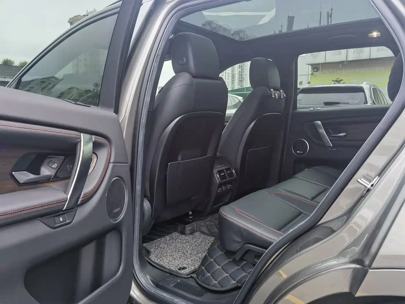 Land Rover Discovery Sport 2022 Model Facelift 249PS R-Dynamic HSE Luxury Custom Edition 7-seater фото 9