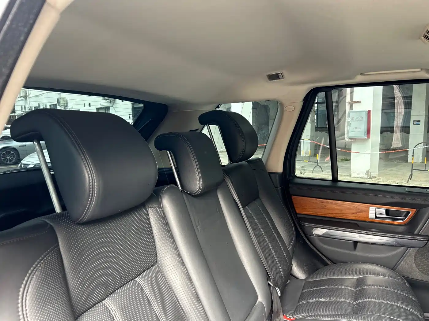 Land Rover Range Rover Sport 2011 3.0 TDV6 Diesel фото 33