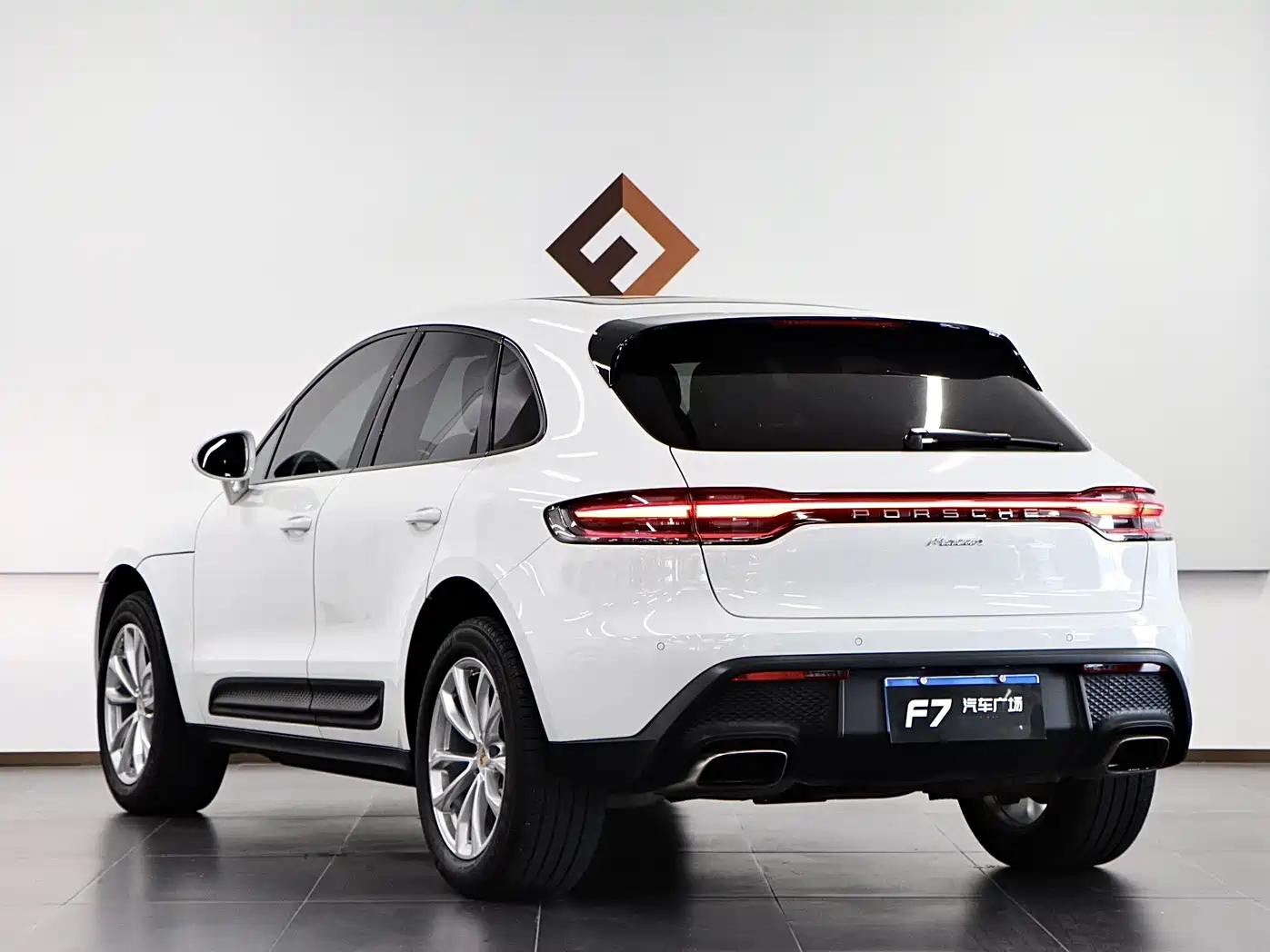 Porsche Macan 2023 Macan 2.0T фото 4